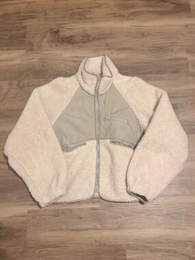 Urban Outfitters BDG Boxy Fleece Jacket